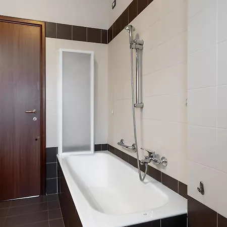 Magnolia - Immobili E Soluzioni Rent * Бергамо